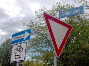 CLP-Beschilderung-Froebelweg-19-02b